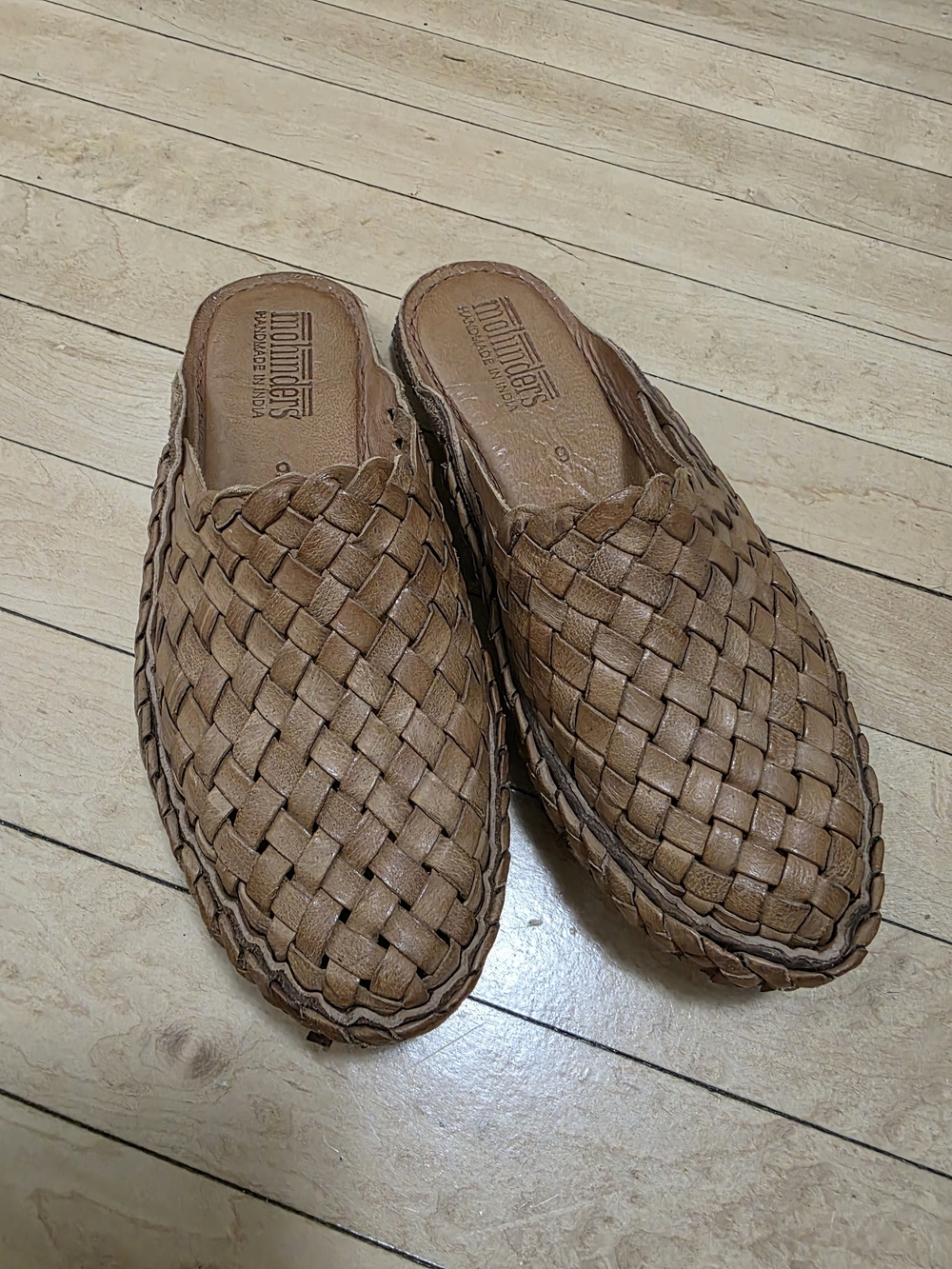 Mohinders Woven Slides, 6